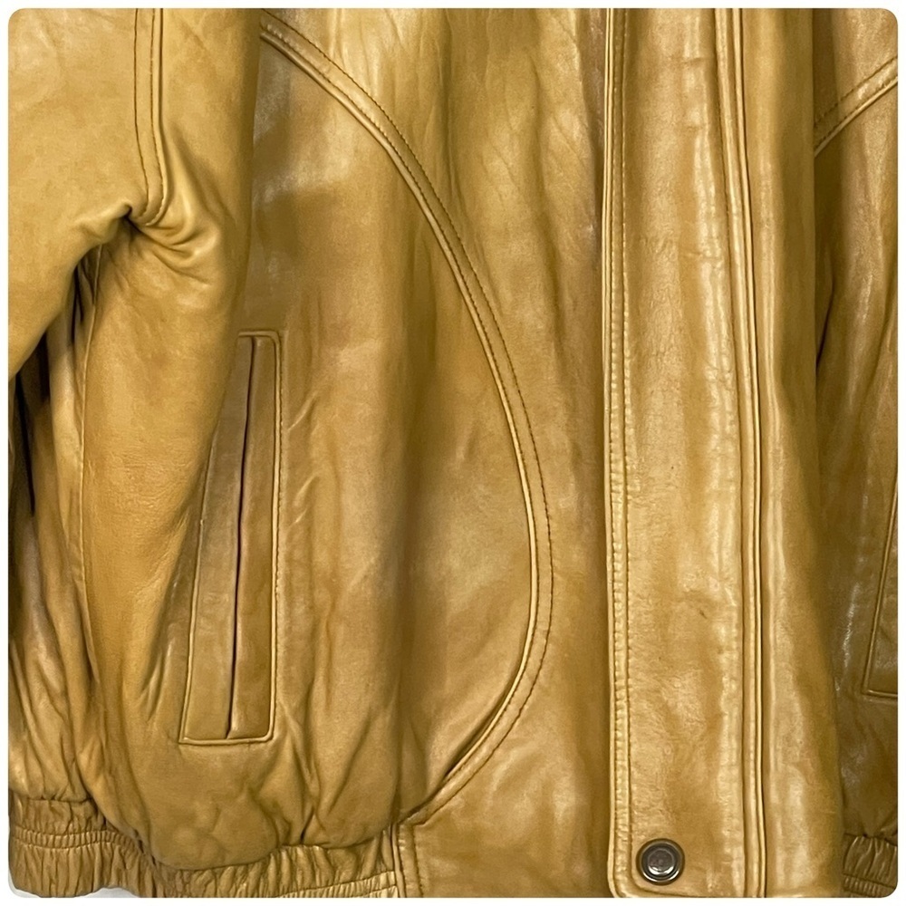 Vintage Bellavia Tan Leather Bomber Jacket - Picture 13 of 13